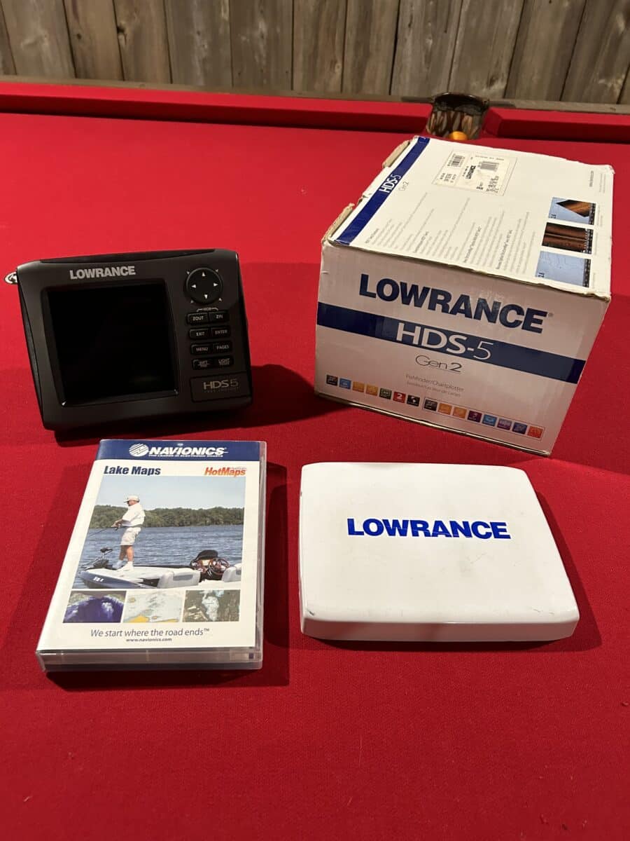 Lowrance HDS-5 Gen 2 avec carte!