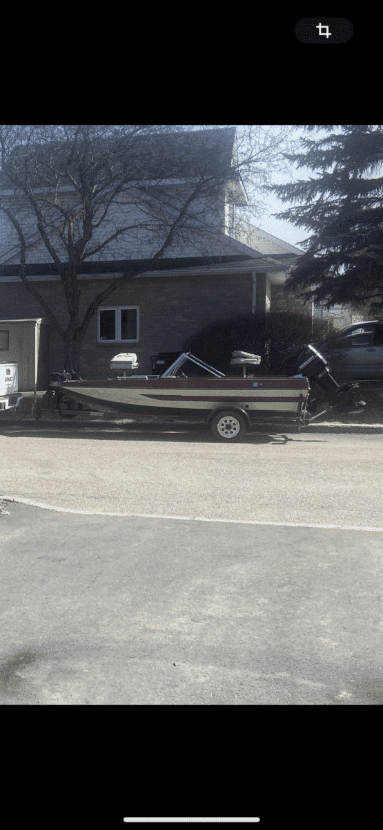 Bass boat