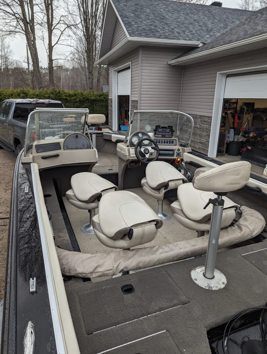 Bateau de pêche plaisance 17.8 pieds