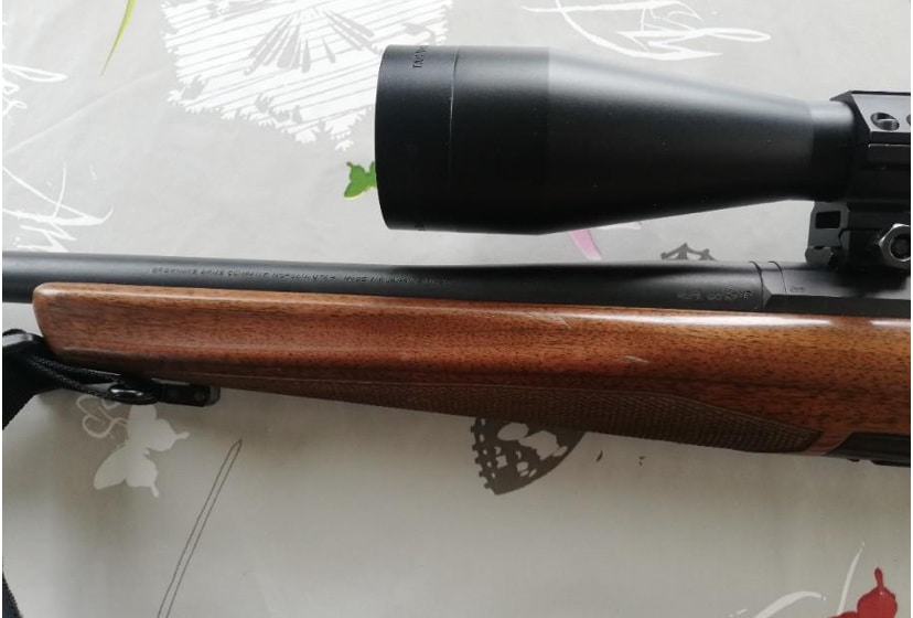 Fusil Browning X-Bolt en Bois avec Lunette