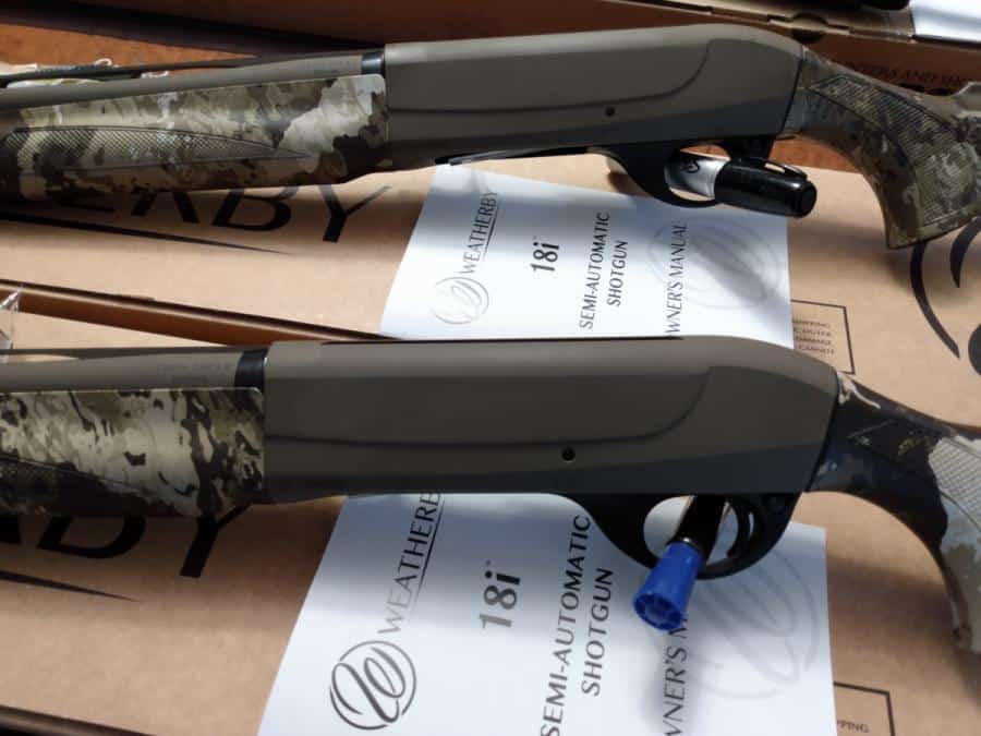 1195$ chaque ***2-Weatherby 18i Waterfowler 12 ga semi auto